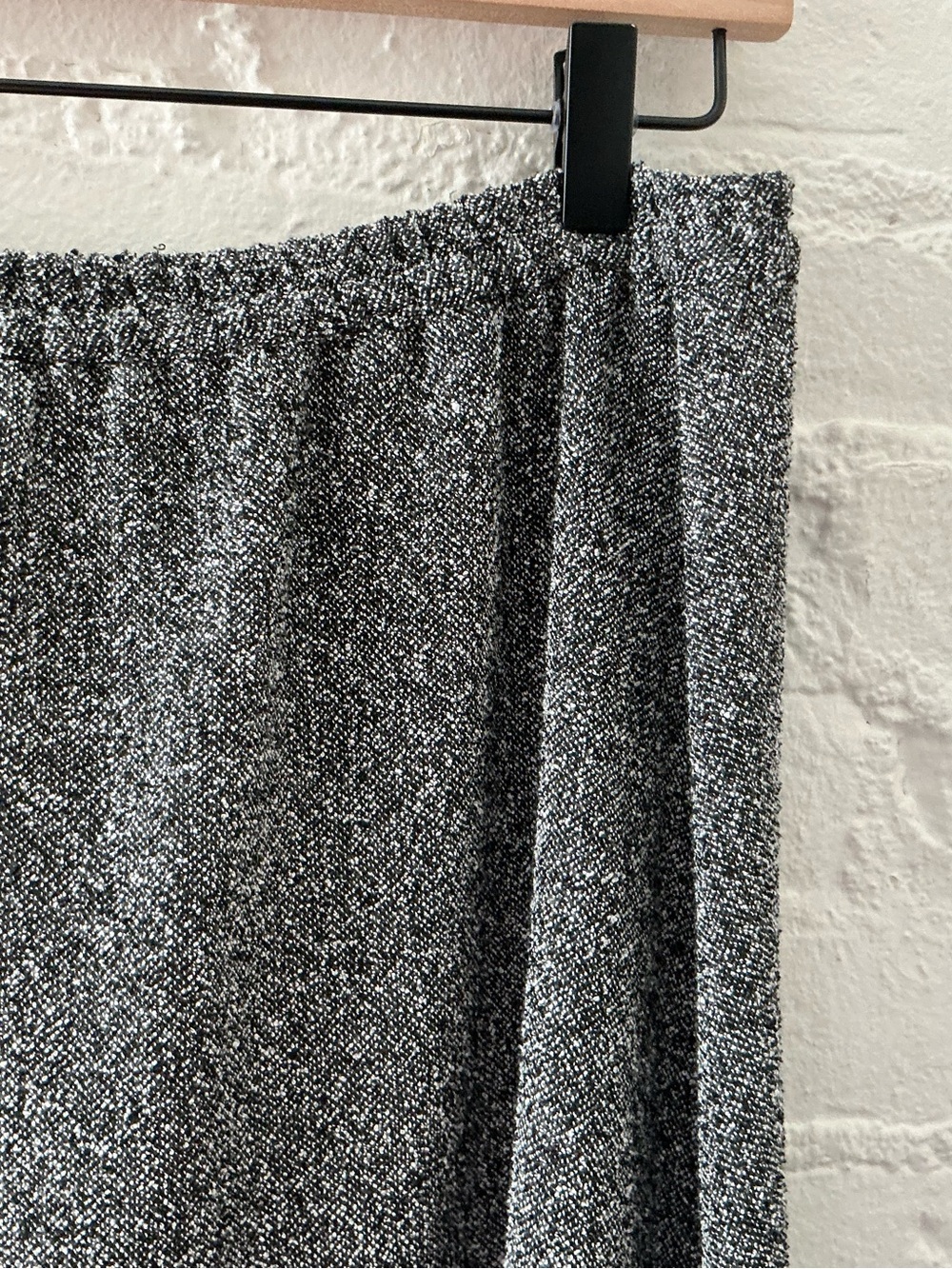 Vintage 90s BFA Classics Gray Black Textured Knit Midi Skirt Elastic Waist L - Picture 5 of 11